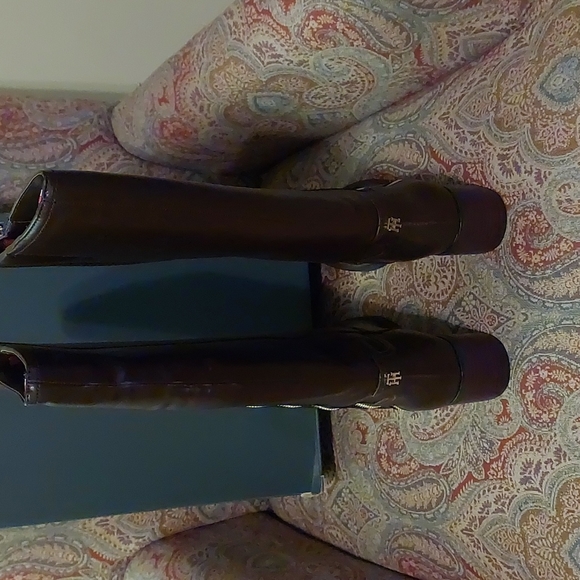 Ladies Boots - Picture 3 of 4